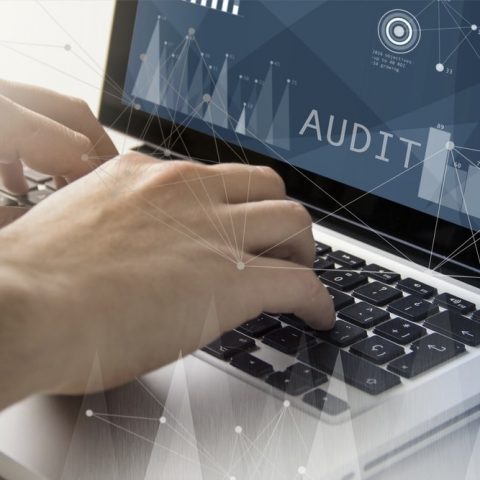 Dampak Positif dan Negatif Penggunaan Teknologi untuk Auditing